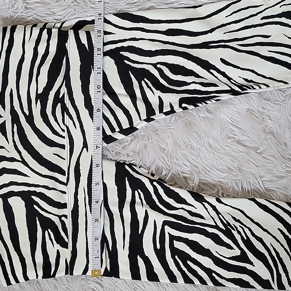 💥 NWOT Beautiful Zebra Print Set 💥 - Picture 10 of 17